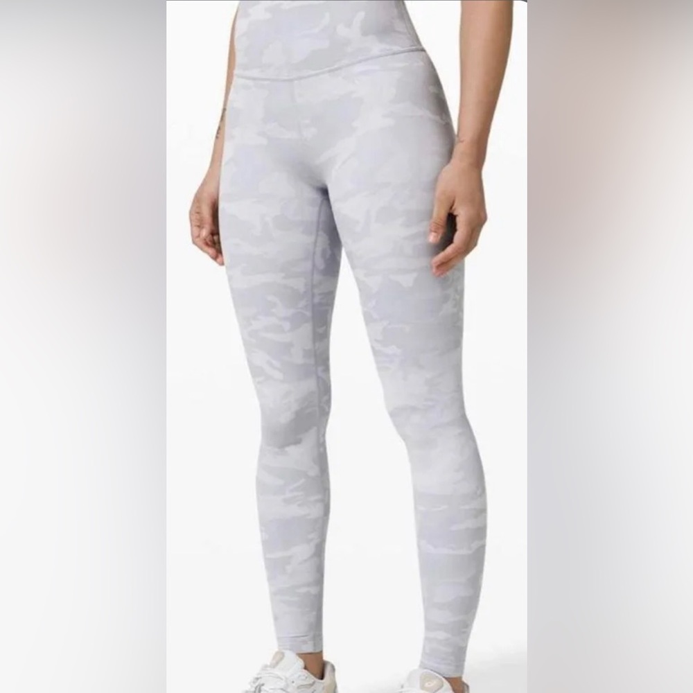 Lululemon Wunder Under Leggings 28” White Camo Size 4